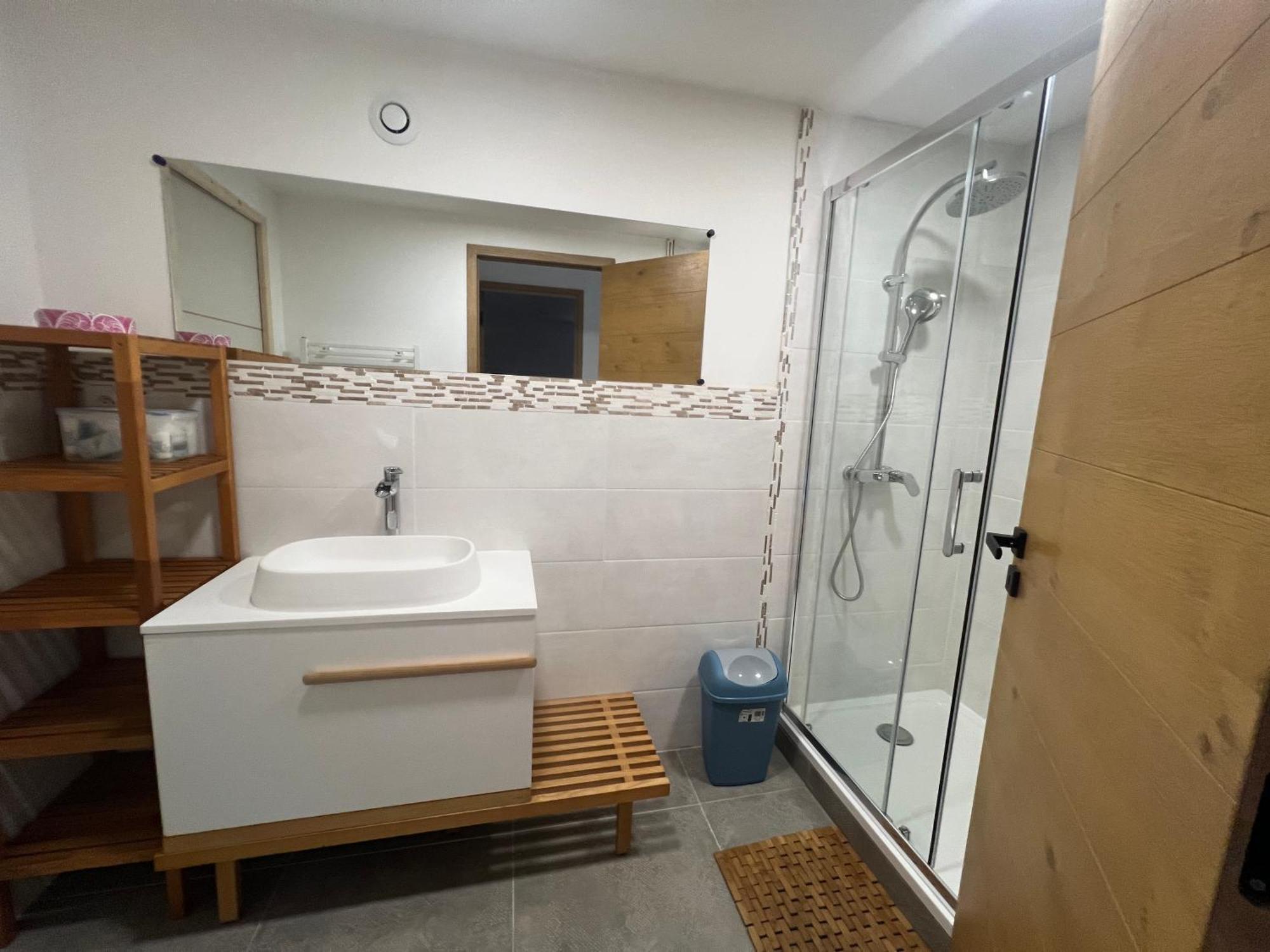 L'Escale Apartment Meyreuil Bagian luar foto
