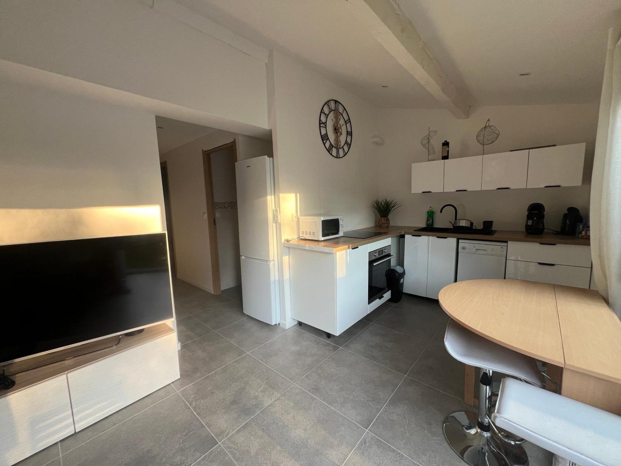 L'Escale Apartment Meyreuil Bagian luar foto