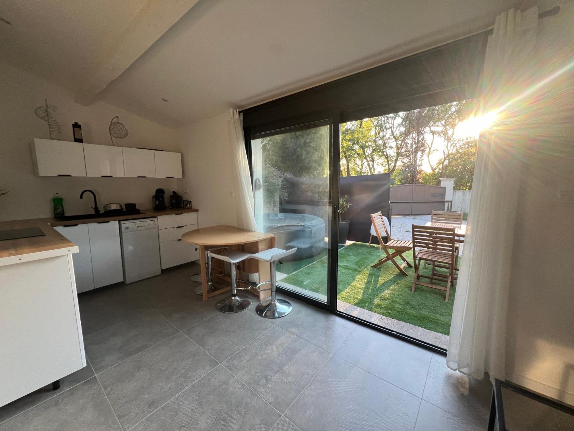 L'Escale Apartment Meyreuil Bagian luar foto
